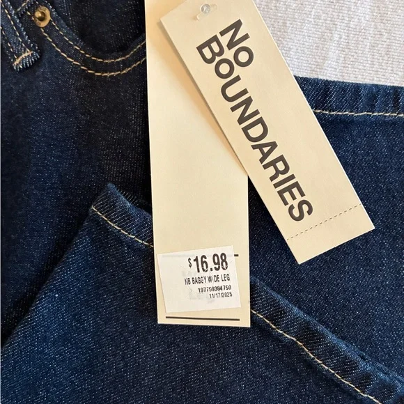 NWT - No Boundaries Dark Blue Flare Jeans - Picture 2 of 8